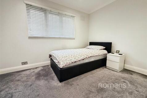 Bedroom 2.1