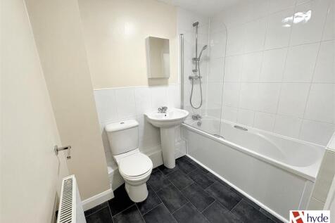 62 Horizons Bathroom.jpg