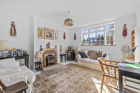 90 Clifden Court ...
