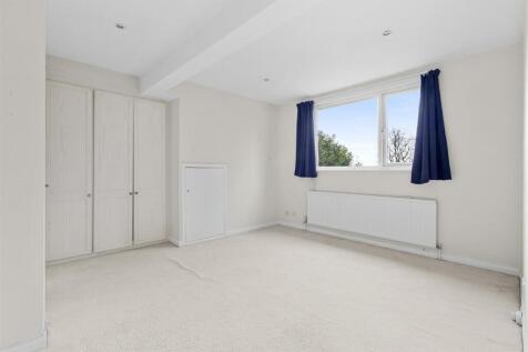 20a Maybrook Gardens, HP13 6PJ-3.jpg