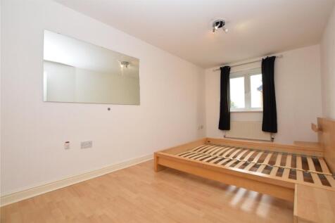Stradbroke Way, Wortley, Leeds photo 4