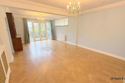 Living Room/Dining Room