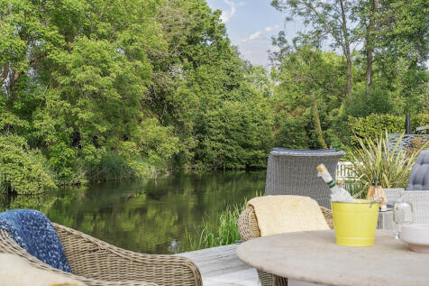 1295833-23-682cf5...