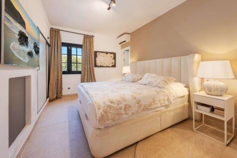 11 - Finca Binissale