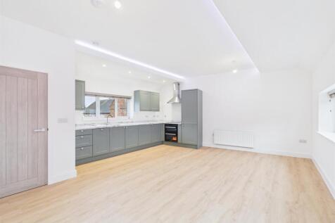 Kitchen / Living Area