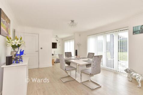 Kitchen/Breakfast Area