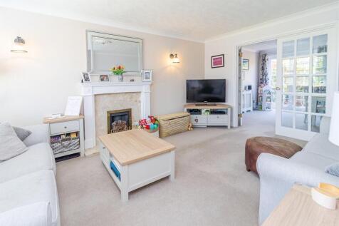 Scott Drive, Newport Pagnell photo 3