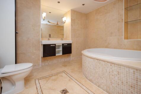 Ensuite to master be