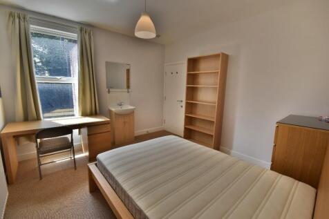 6 BED STUDENT HOUSE SHARE - CROOKESMOOR  photo 3