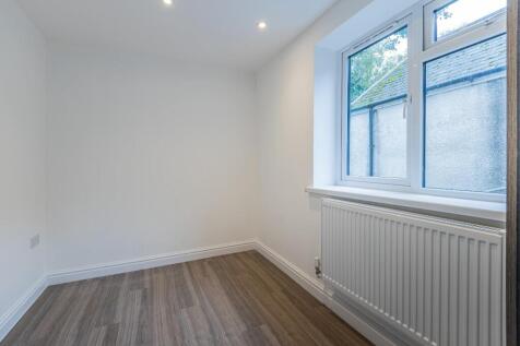 Colum Road, Cathays photo 4