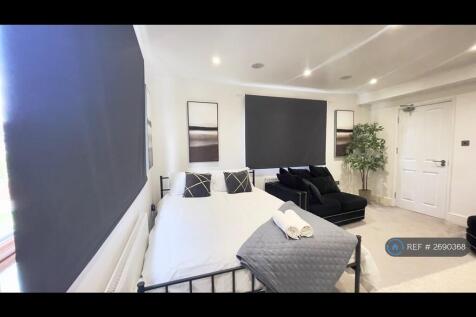 Annex Studio £1250