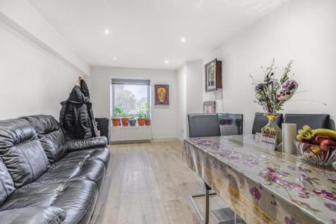 Buckingham House East, The Broadway, Stanmore, HA7 photo 3