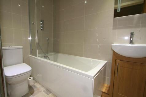 Hainault Street, London, SE9 photo 4