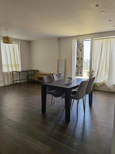 2 bed flat to rent North End Road, Wembley HA9