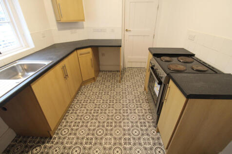 Vale Street, Denbigh, Denbighshire, LL16 photo 4