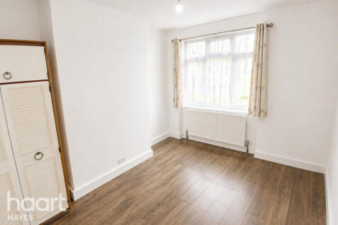 Botwell Crescent, HAYES photo 4