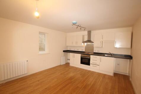 Flat 4, Bakers Court, High Street, Stonehouse, Gloucestershire, GL10 2NA photo 3