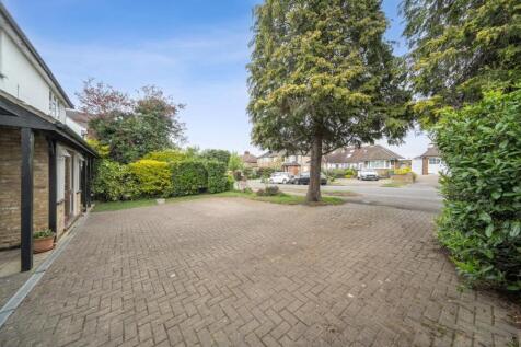 Davidson Frost-Wellings, DFW, Chiltern Avenue, WD2
