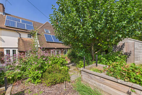 CAM02909G0-PR0460-STILL021