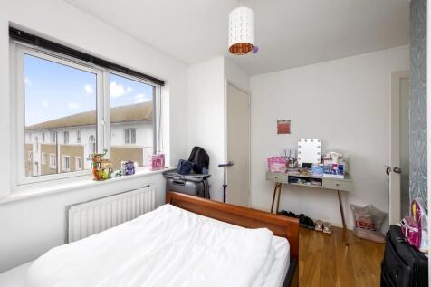 Collingwood Court...