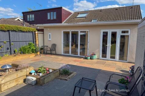 5 St James Cl Kettering-13.jpg