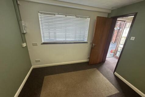 Office to rent Image 9
