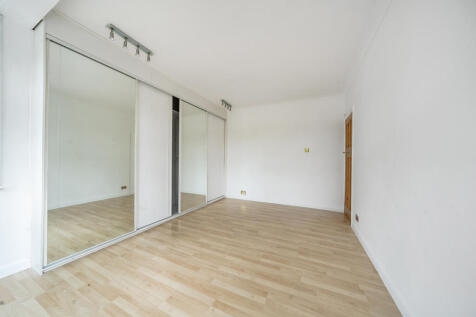 1326411-8-687fb65...