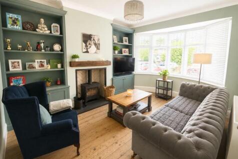 Front Lounge