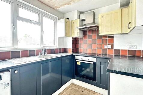 Brendon Avenue, Luton, Bedfordshire, LU2 photo 3