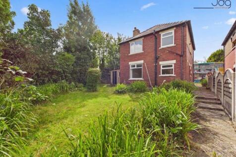 Large Corner Plot Garden!