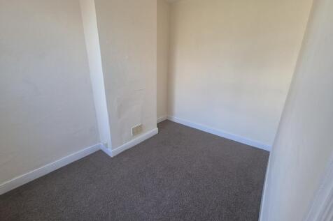 Spencer Street, St. James, Northampton, NN5 photo 3