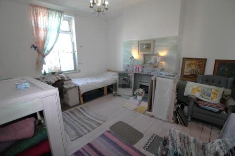 Living Room (1)