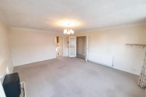 Living room new.jpg