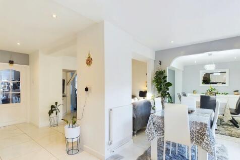 CAM03582G0-PR0049...