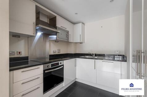 Kitchen 1.jpg