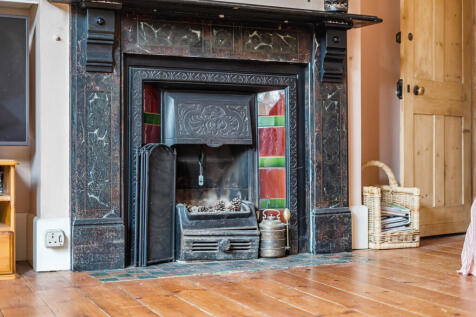 1358700-11-68d26b...