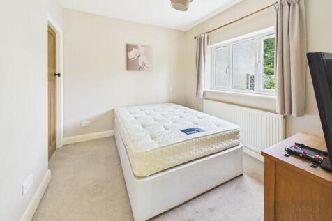 Dining Room/Bedroom 3