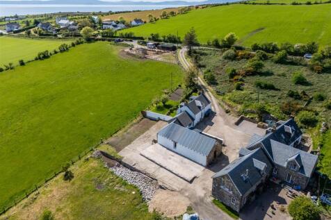 Towards Blackwaterfoot