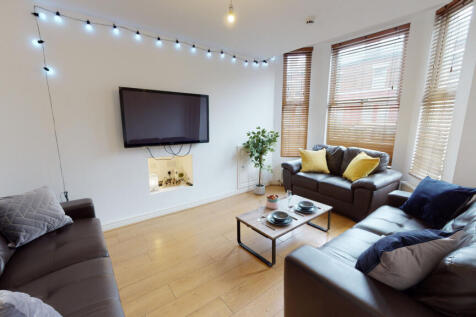 8-bed house on Salisbury Road, Liverpool, £4,576/mo