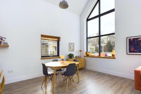 CAM03185G0-PR0082-STILL012