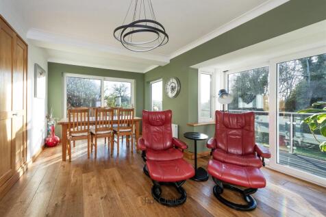 Whiteposts, Gorse Hill, DA4 0JU 012.jpg