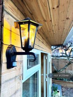 Garden Room - Detail