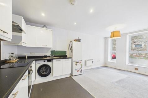 Kitchen/Living Room