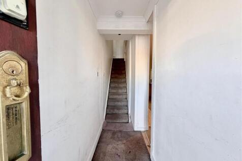 WhatsApp Image 2025-10-27 at 16.46.30_a70794bc.jpg