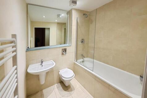 Lister Court, Bradford photo 5