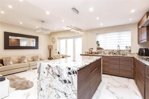 Kitchen/Family