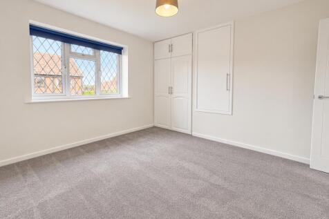 Reedland Way, Felixstowe photo 4