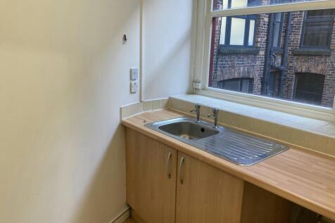 Studio 14  Kitchen.JPG