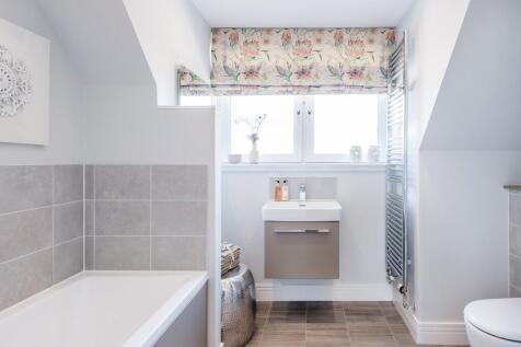 belwood oaks, penicuik