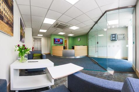 Serviced Office to rent Image 3